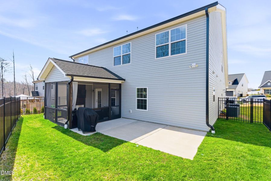 48-web-or-mls-DSC00895 48-web-or-mls-DSC00895