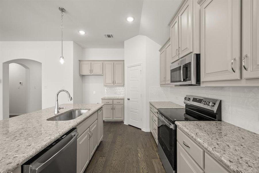 521 Waterford Park- Kitchen-3 521 Waterford Park- Kitchen-3