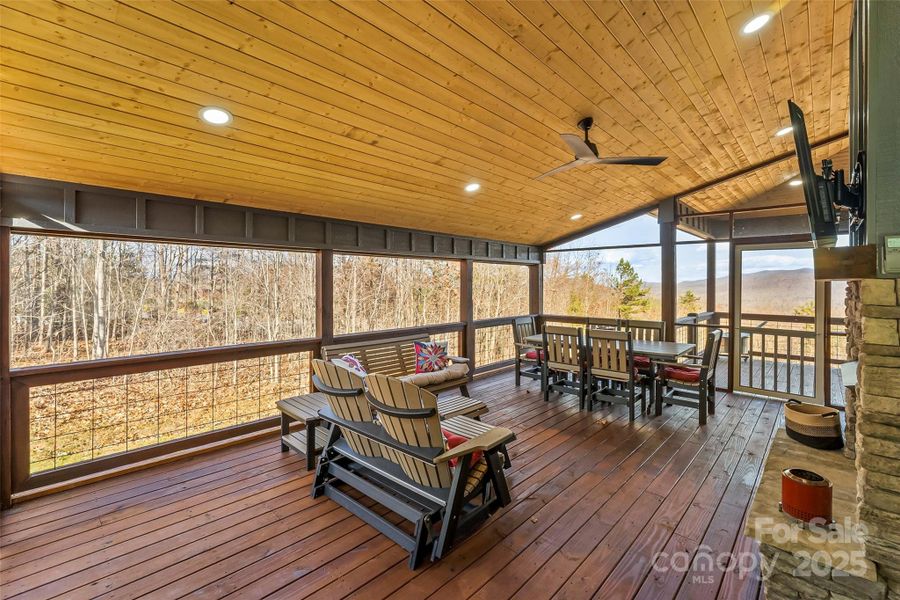 Community amenities in , Nebo (Image 39).