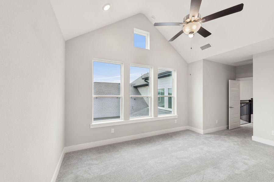 Spacious, unfurnished interior of a new home in , Katy (Image 23).