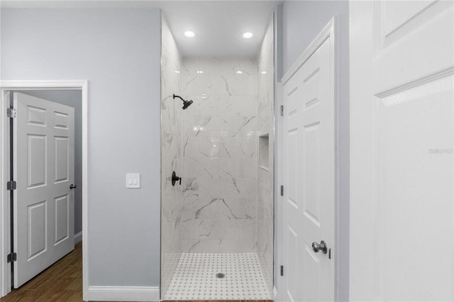 Furnished interior view inside a new home in , Deland (Image 10).