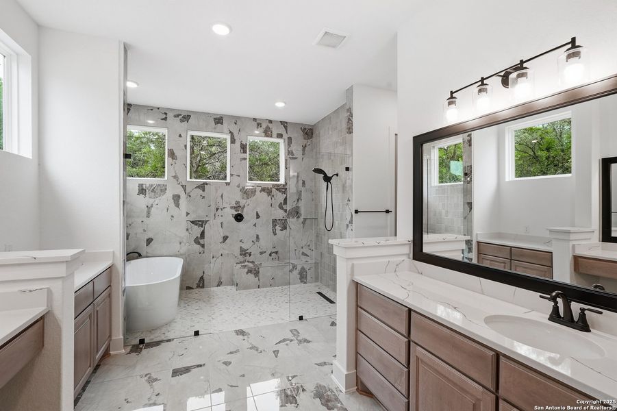 Furnished interior view inside a new home in Caliza Reserve, Boerne (Image 12). Furnished interior view inside a new home in Caliza Reserve, Boerne (Image 12).