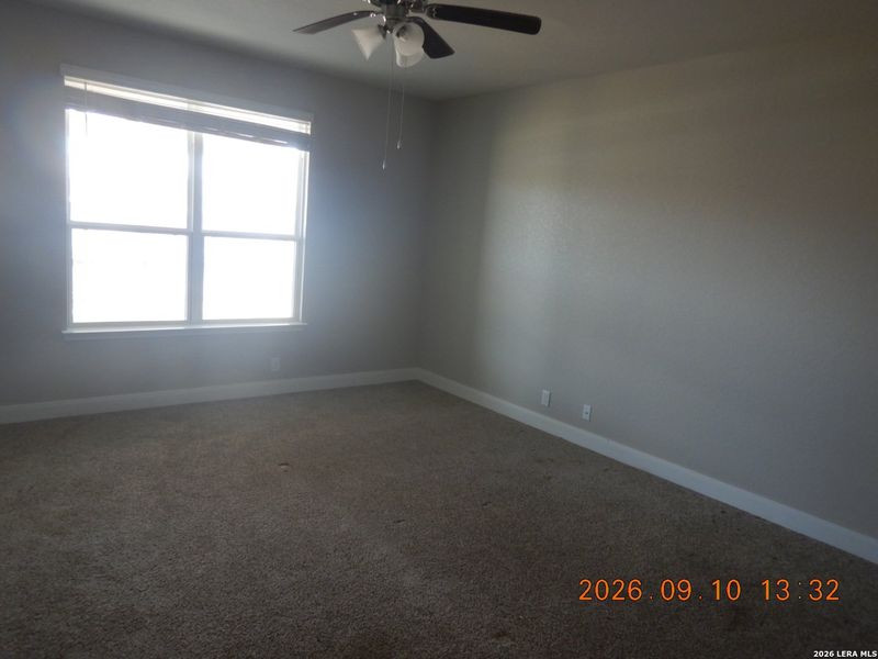 Spacious, unfurnished interior of a new home in , Cibolo (Image 8).
