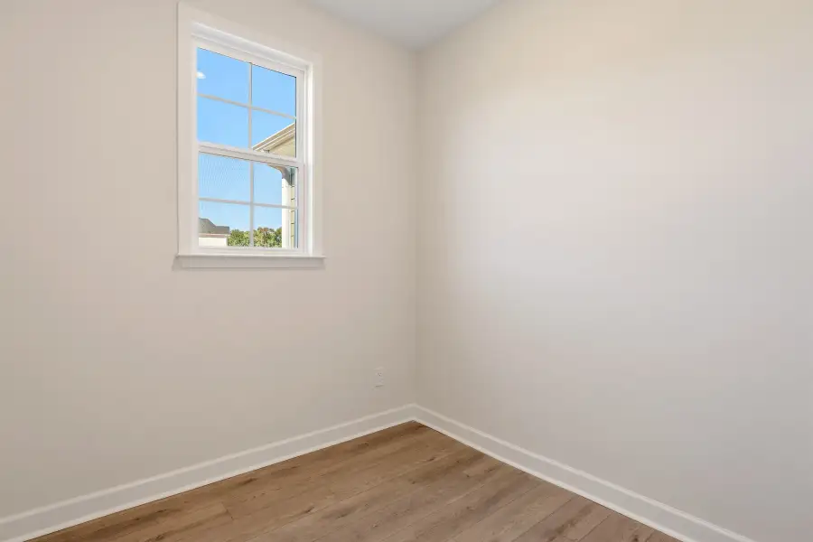 Spacious, unfurnished interior of a new home in Ridgecrest at Midway, Anderson (Image 22).