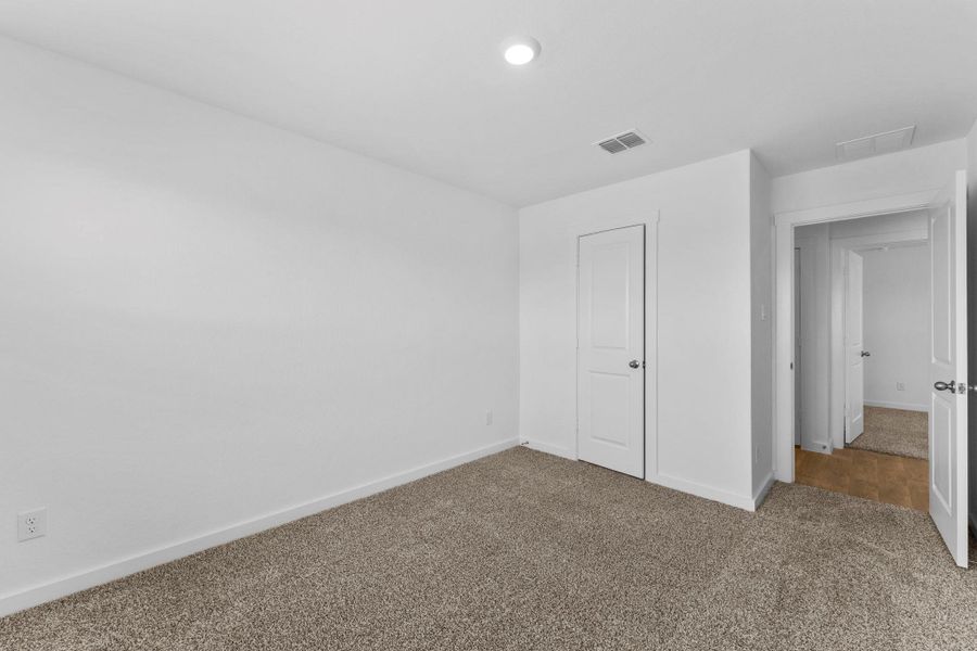 Spacious, unfurnished interior of a new home in Sonoma Oaks, Fredericksburg (Image 14). Spacious, unfurnished interior of a new home in Sonoma Oaks, Fredericksburg (Image 14).