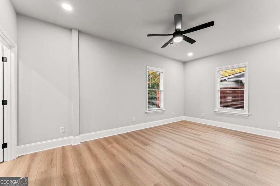 Spacious, unfurnished interior of a new home in , Atlanta (Image 21).