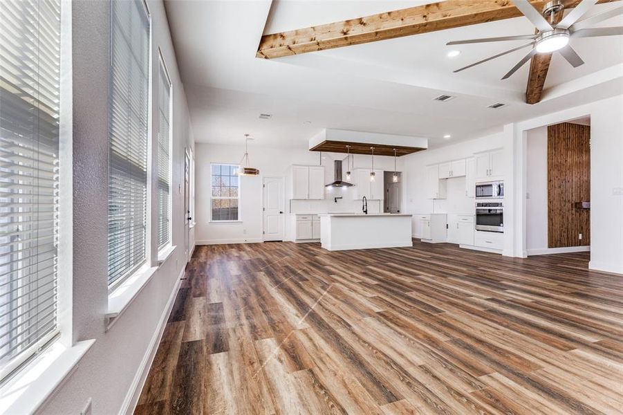 Spacious, unfurnished interior of a new home in , Fort Worth (Image 13).