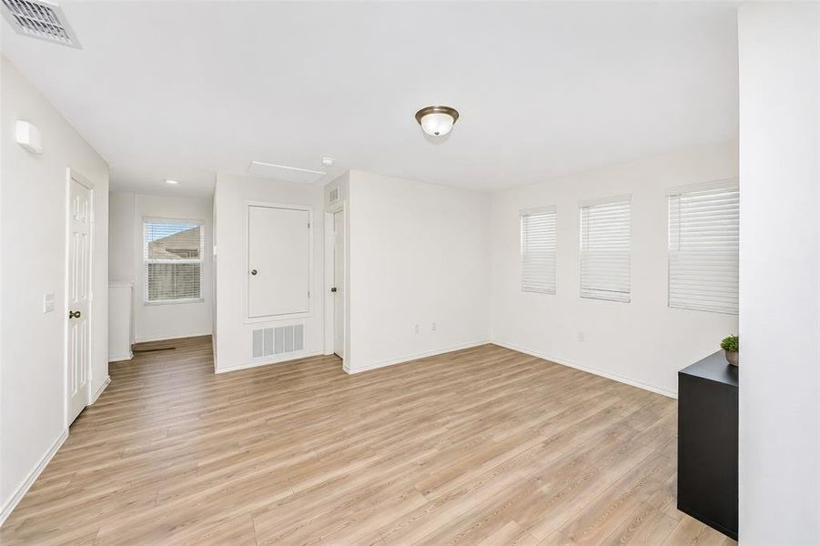 Spacious, unfurnished interior of a new home in , Denton (Image 34). Spacious, unfurnished interior of a new home in , Denton (Image 34).