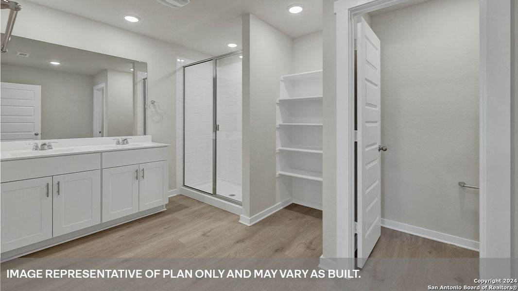 Furnished interior view inside a new home in Sonoma Oaks, Fredericksburg (Image 9).