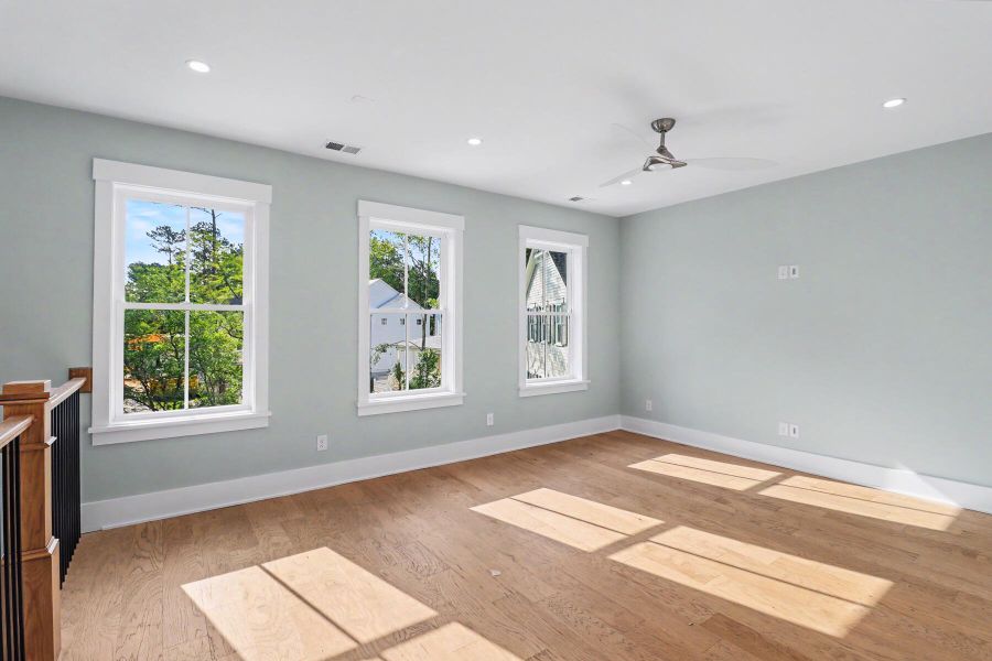 Spacious, unfurnished interior of a new home in The Preserve at Pennys Creek, Johns Island (Image 37).