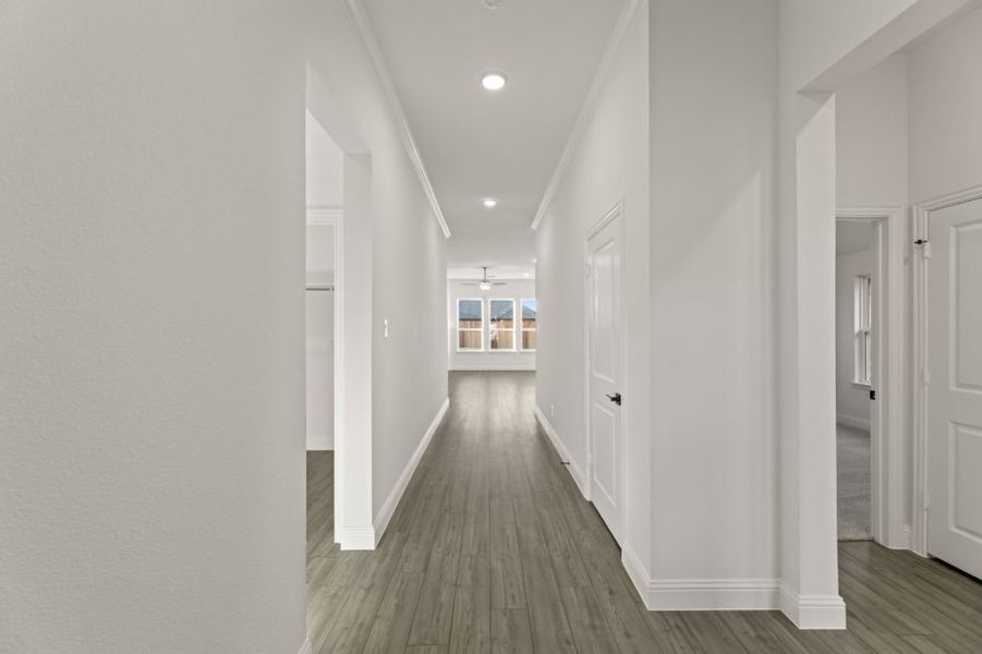 Representative unfurnished interior of a home built from the San Jacinto by UnionMain Homes in Legacy Hills, Celina (Image 17).