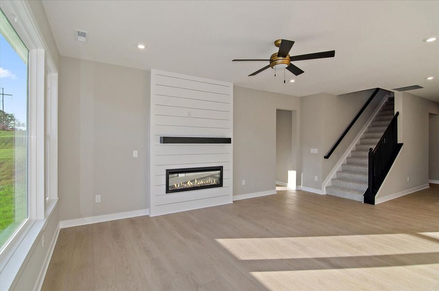 Representative unfurnished interior of a home built from the Amelia by Fischer Homes in Easton Park, Dallas (Image 22).
