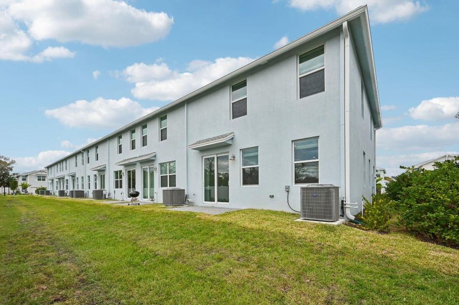 568 Salisbury Cir Fort Pierce FL (29)