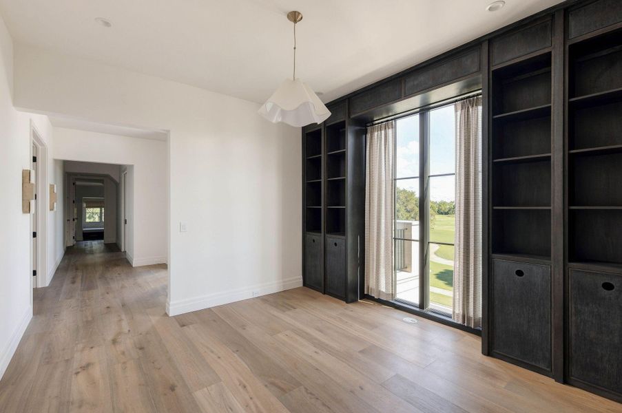 Spacious, unfurnished interior of a new home in , Charleston (Image 124). Spacious, unfurnished interior of a new home in , Charleston (Image 124).
