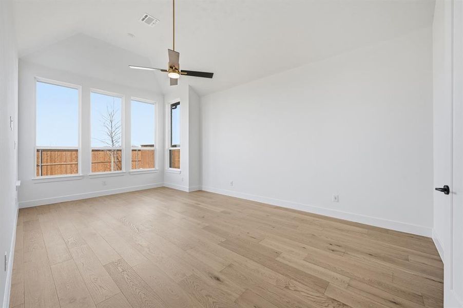 Spacious, unfurnished interior of a new home in Mustang Lakes, Celina (Image 18). Spacious, unfurnished interior of a new home in Mustang Lakes, Celina (Image 18).