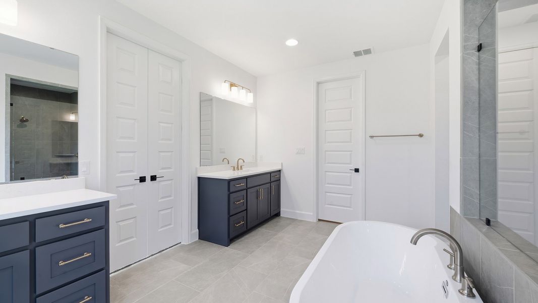 Furnished interior view inside a new home in Sonoma Verde, McLendon-Chisholm (Image 16).