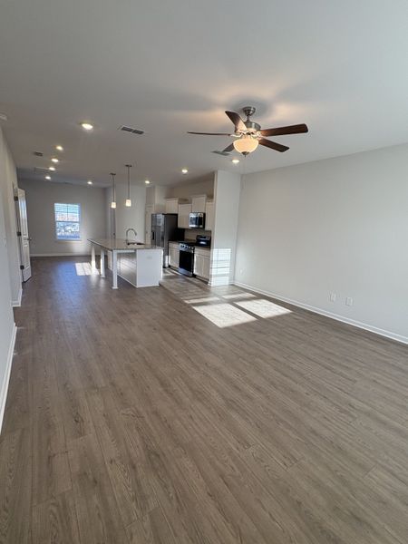 Spacious, unfurnished interior of a new home in Burton Farms, Smyrna (Image 8).