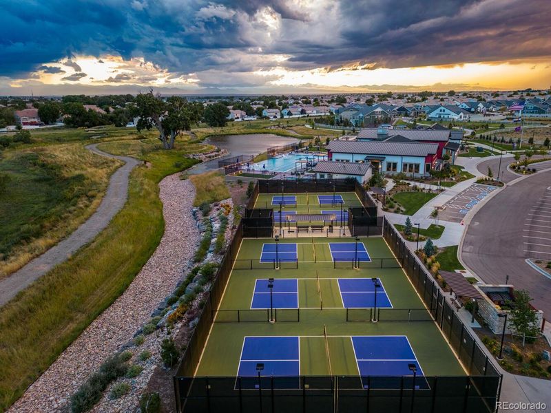 Community amenities in , Aurora (Image 15).