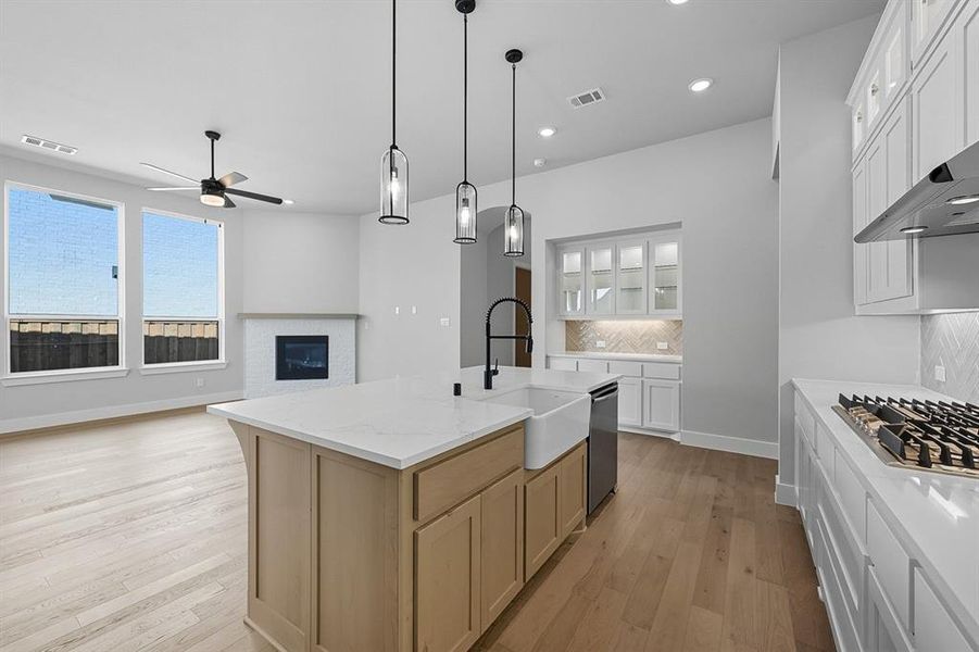Furnished interior view inside a new home in Trinity Falls, McKinney (Image 8). Furnished interior view inside a new home in Trinity Falls, McKinney (Image 8).