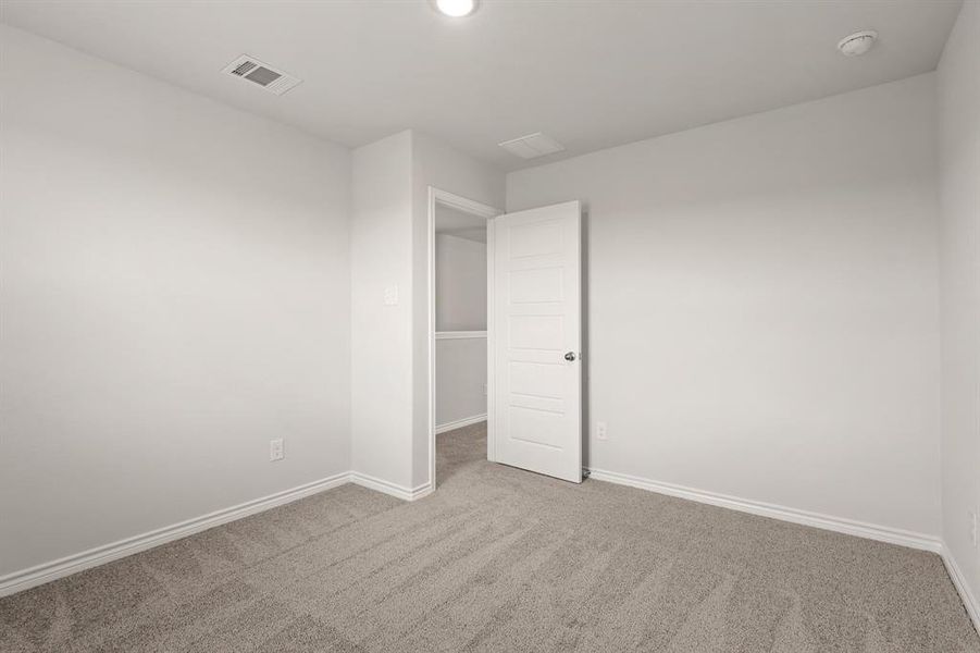 Spacious, unfurnished interior of a new home in Rocky Creek Crossing, Fort Worth (Image 14). Spacious, unfurnished interior of a new home in Rocky Creek Crossing, Fort Worth (Image 14).