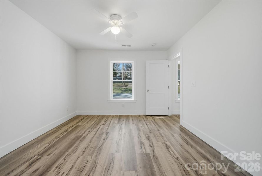 Spacious, unfurnished interior of a new home in , Statesville (Image 26).