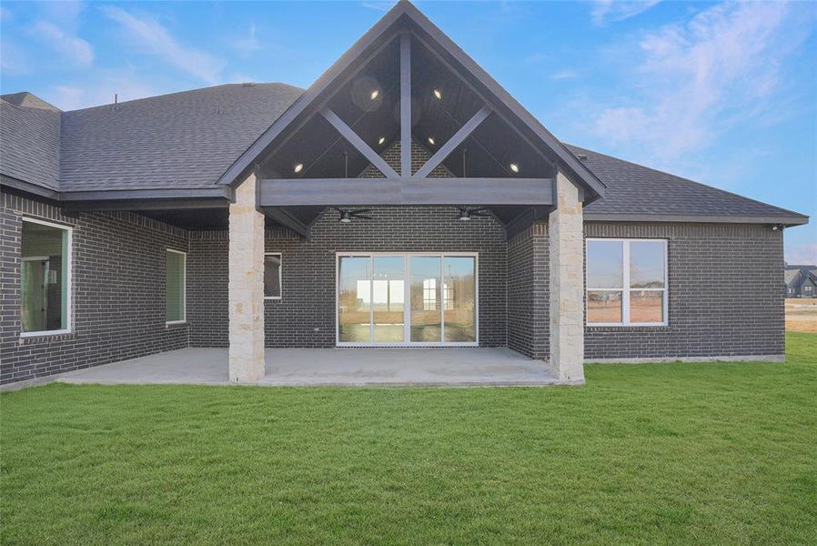 Exterior details and patio area of a home in , Waxahachie (Image 3).