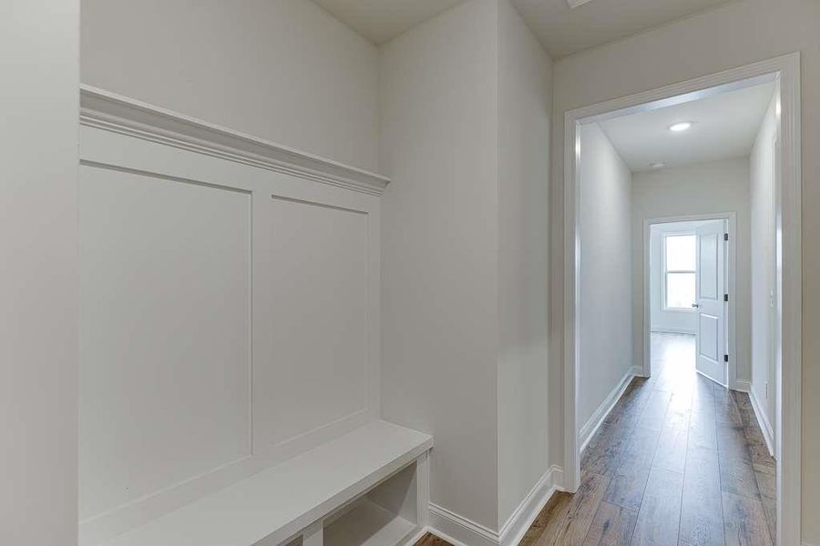 Spacious, unfurnished interior of a new home in , Jefferson (Image 25).