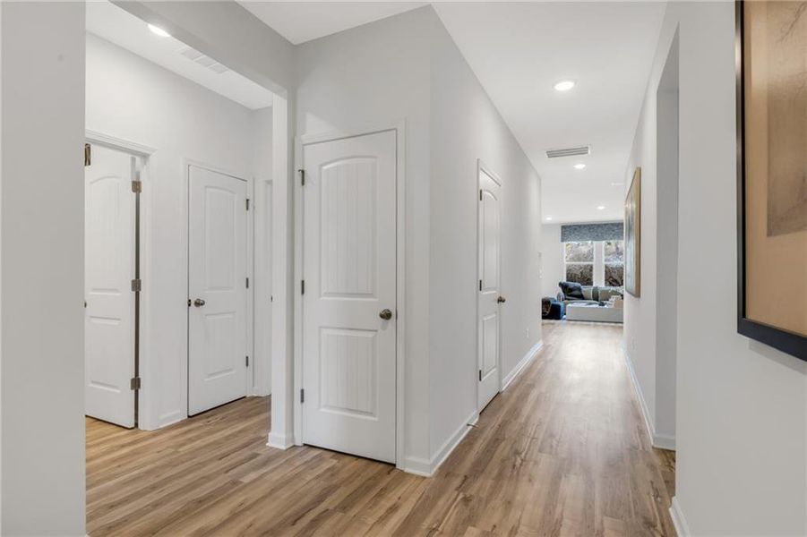 Spacious, unfurnished interior of a new home in Three Rivers, Rome (Image 23).