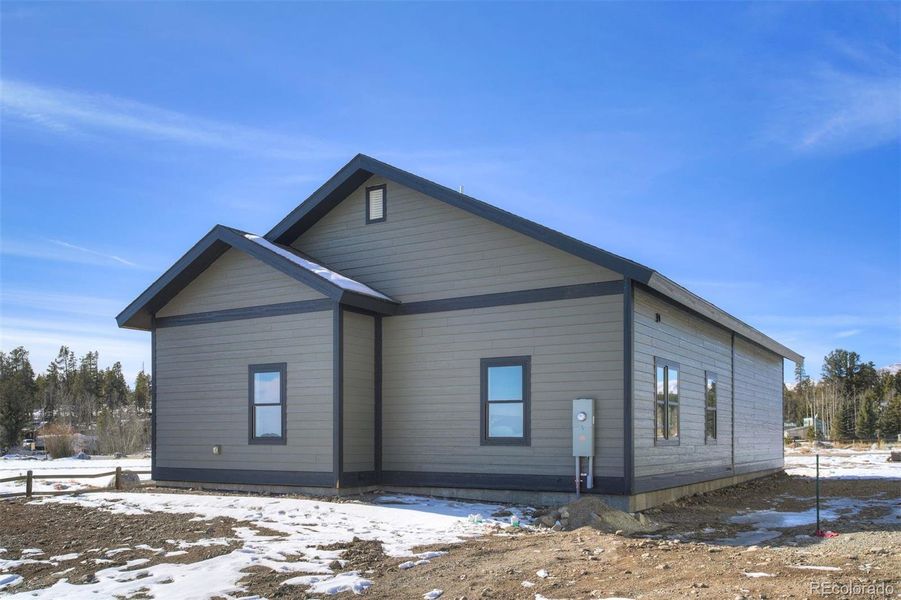 Lincoln Model Home Photos. Same model home by same builder.