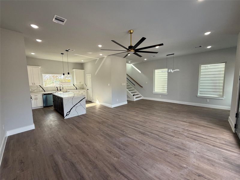 Spacious, unfurnished interior of a new home in , Houston (Image 22).