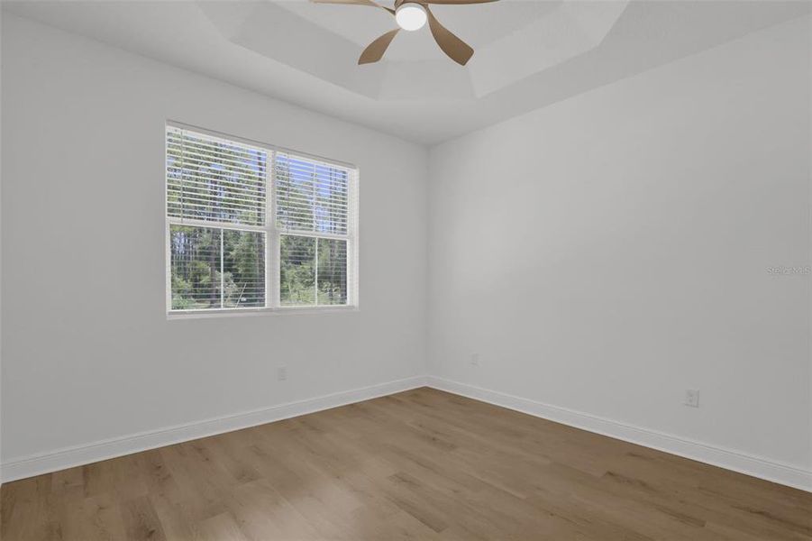 Spacious, unfurnished interior of a new home in , Deland (Image 24).