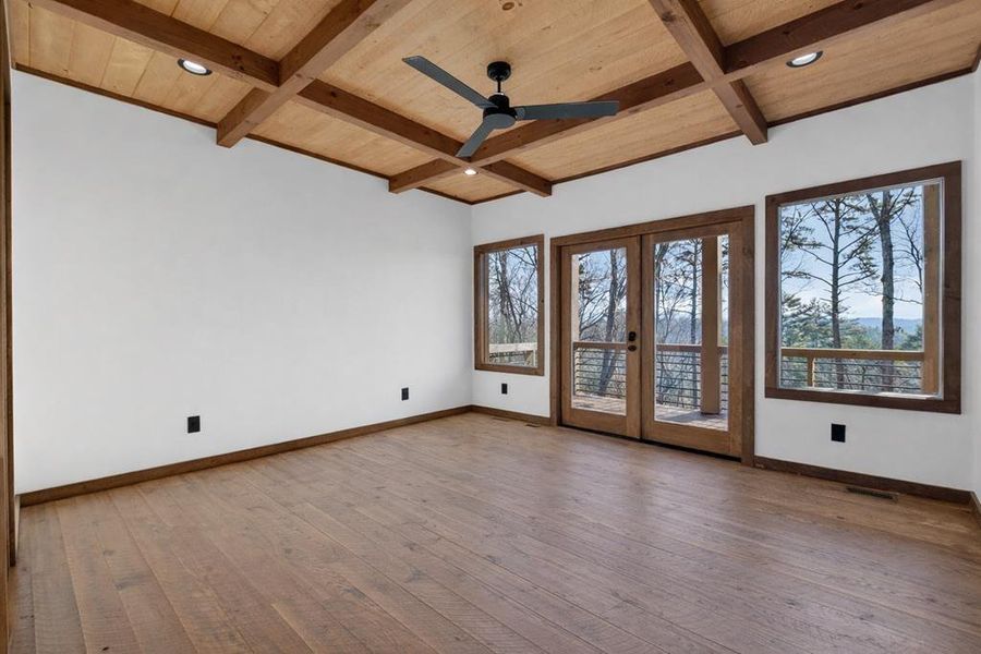 Spacious, unfurnished interior of a new home in , Ellijay (Image 32).