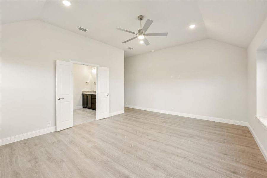 Spacious, unfurnished interior of a new home in Mockingbird Heights Classic 60, Midlothian (Image 24).
