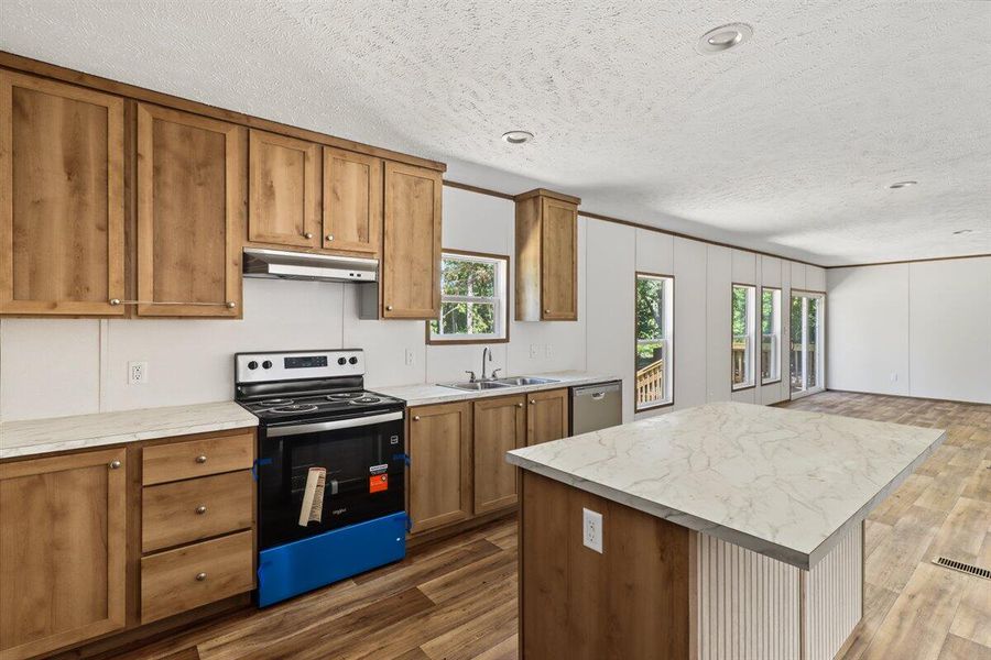 Furnished interior view inside a new home in , Cordesville (Image 6).