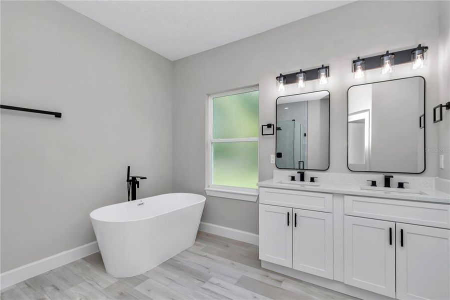 Furnished interior view inside a new home in , Ocala (Image 13).