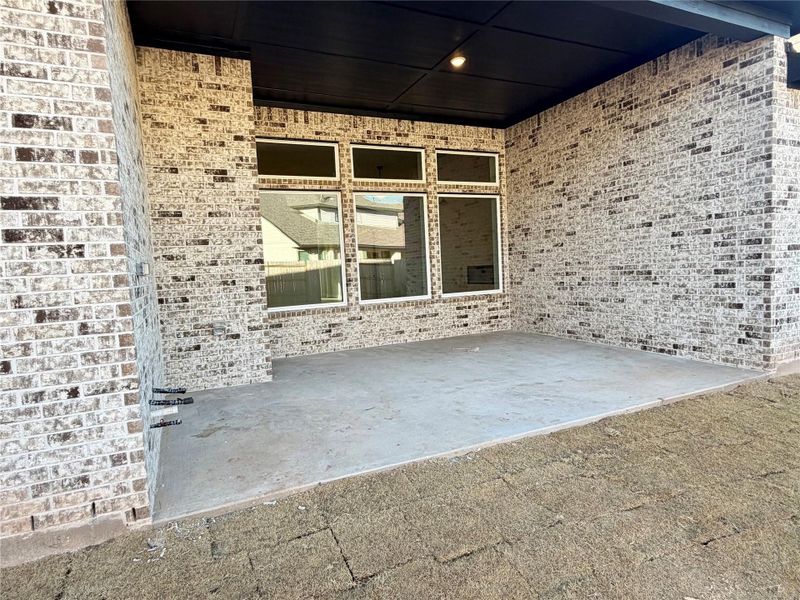 Covered patio with gas connections - ready for family entertaining - large back yard