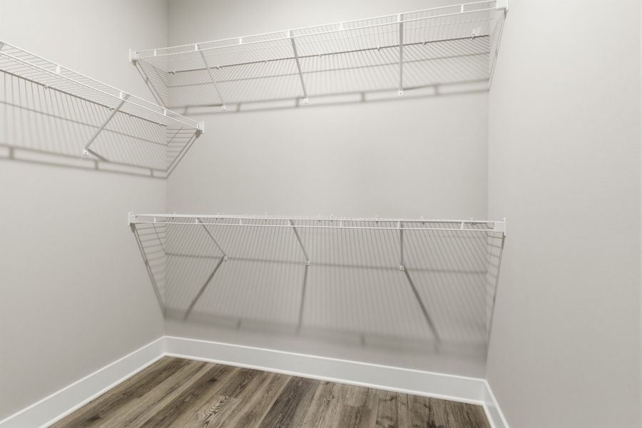 Spacious, unfurnished interior of a new home in Veterans Cove, Murfreesboro (Image 30).