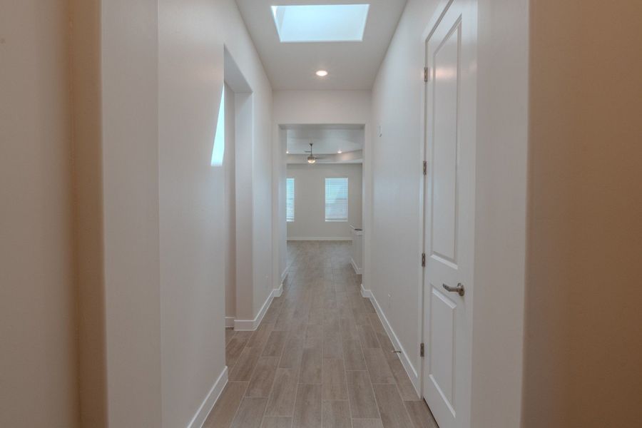 Spacious, unfurnished interior of a new home in Emerald Estates, El Paso (Image 27).