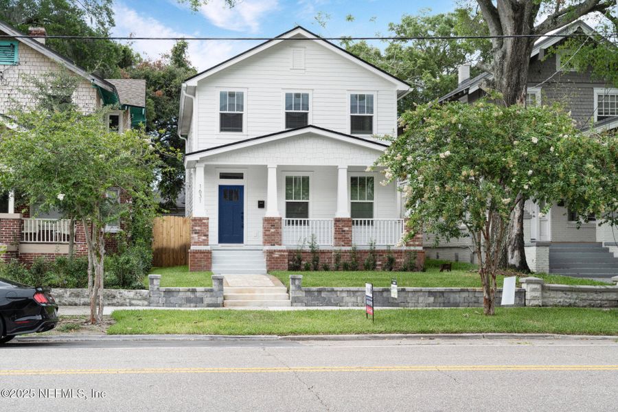 Front exterior of a new home in , Jacksonville, FL, highlighting curb appeal (Image 1). Front exterior of a new home in , Jacksonville, FL, highlighting curb appeal (Image 1).