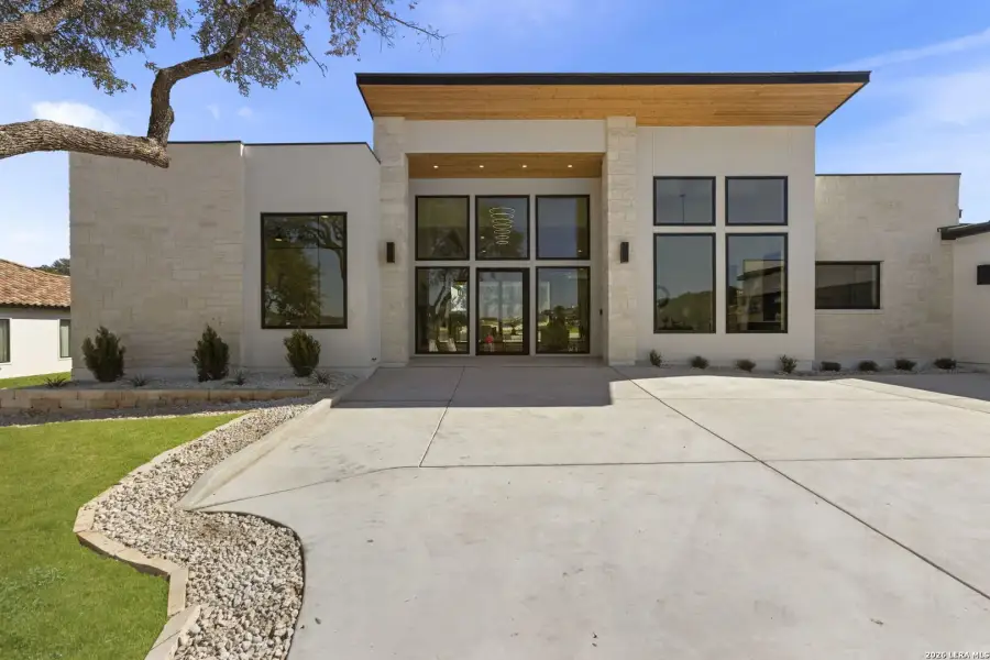 Exterior details and patio area of a home in , San Antonio (Image 22).