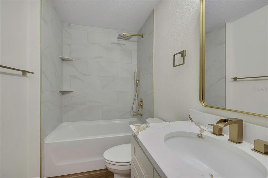 Furnished interior view inside a new home in , Crystal River (Image 12).