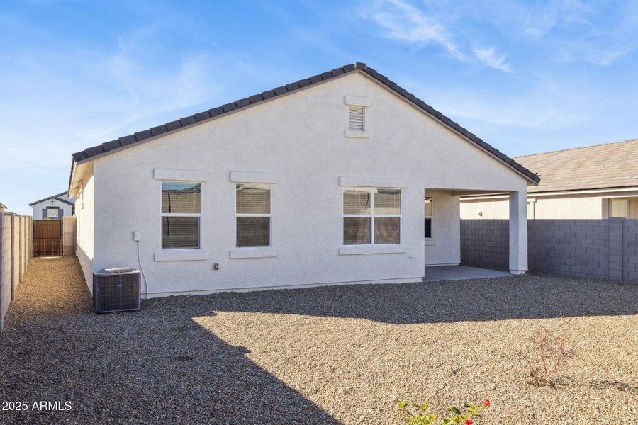 30-web-or-mls-23980-w-pima-st