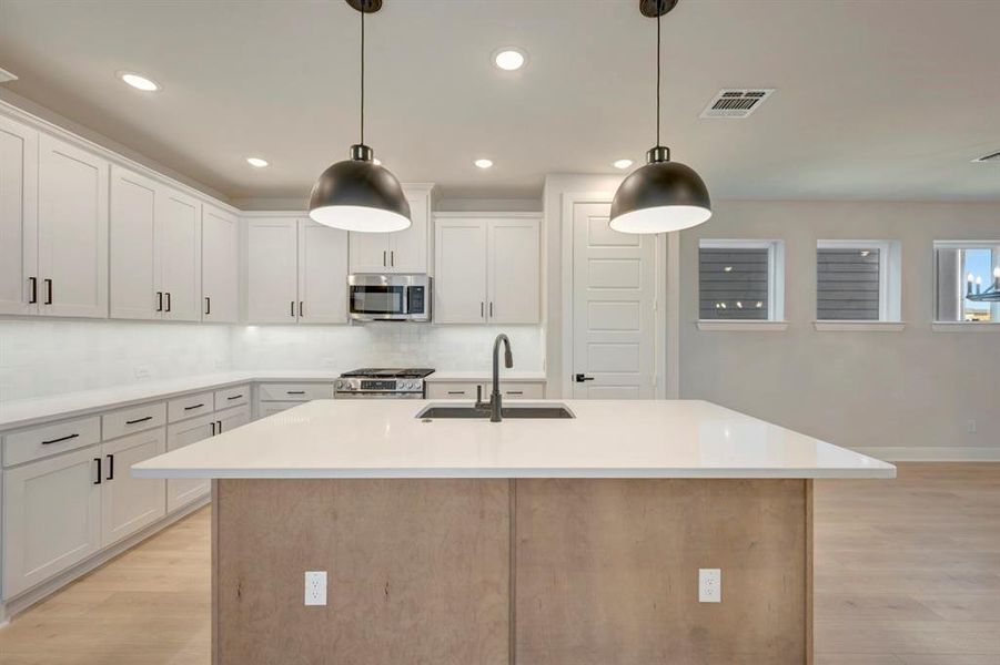 Furnished interior view inside a new home in Painted Tree Woodland West – Cottages, McKinney (Image 8).
