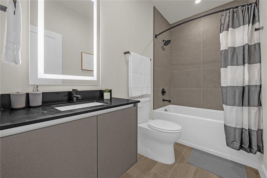 Furnished interior view inside a new home in , Clermont (Image 13).