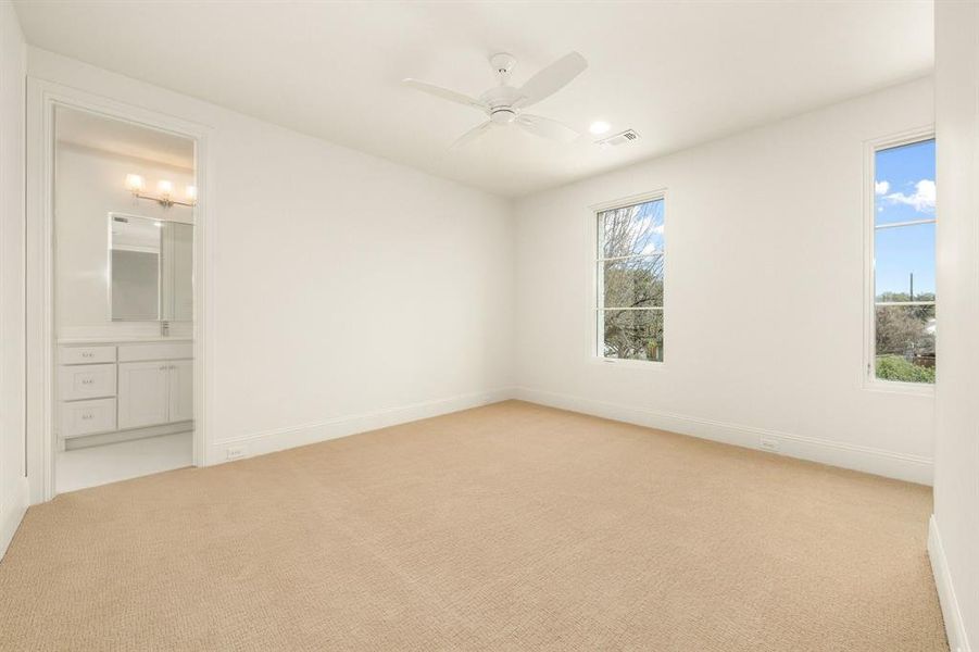 Spacious, unfurnished interior of a new home in , Dallas (Image 21).