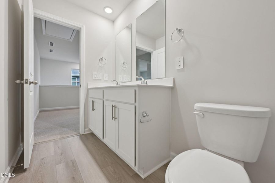 26 - Secondary Bath