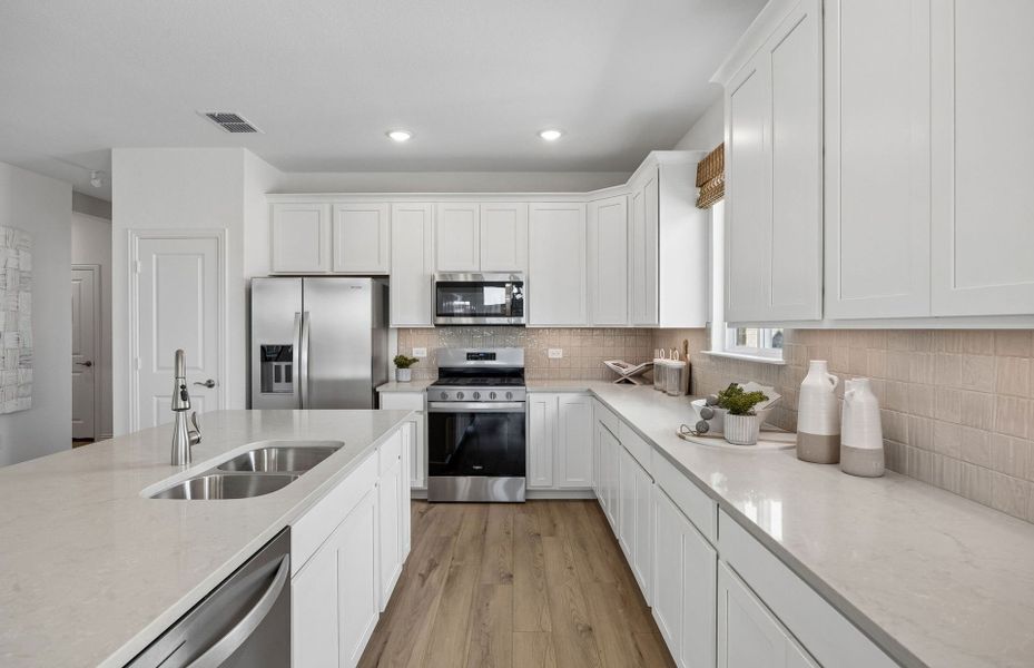 Representative furnished interior of a home built from the Emory by Pulte Homes in Wilson Creek Meadows, Celina (Image 20).