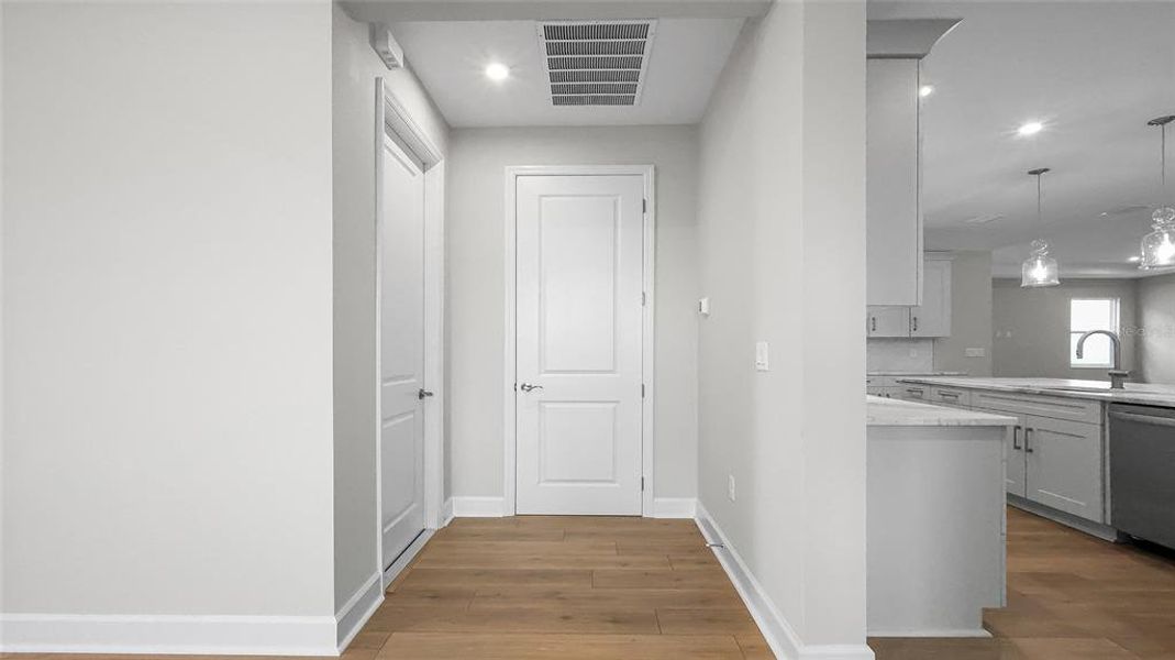 Spacious, unfurnished interior of a new home in Cresswind at Hammock Oaks, Lady Lake (Image 53). Spacious, unfurnished interior of a new home in Cresswind at Hammock Oaks, Lady Lake (Image 53).