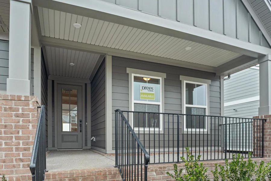 The Roseland II D Exterior The Roseland II D Exterior