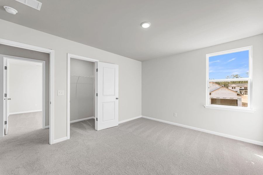 Spacious, unfurnished interior of a new home in , Ravenel (Image 32).